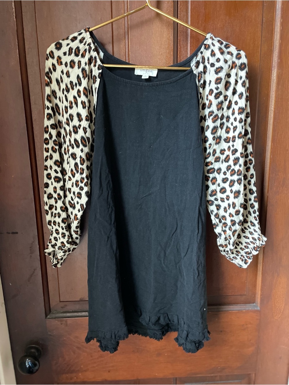 Umgee women's small black / animal print top